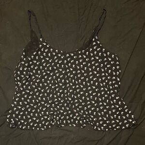 Forever 21 flowy cropped floral tank